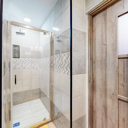 Apartament Las Vegas De Lux-Deptak Dworcowa บือตอม ภายนอก รูปภาพ
